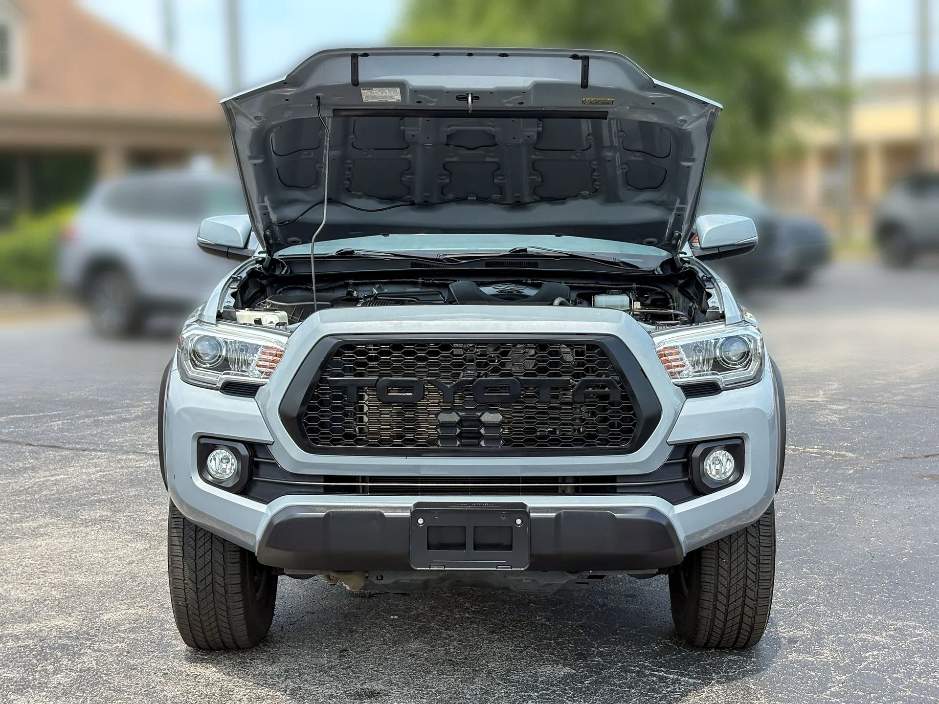 Used 2020 White Toyota TRD Off-Road image 33