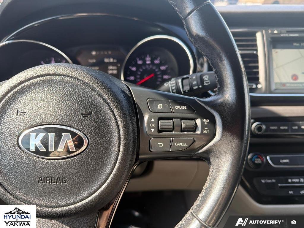Used 2016 Midnight Sapphire Pearl Metallic Kia SX image 17