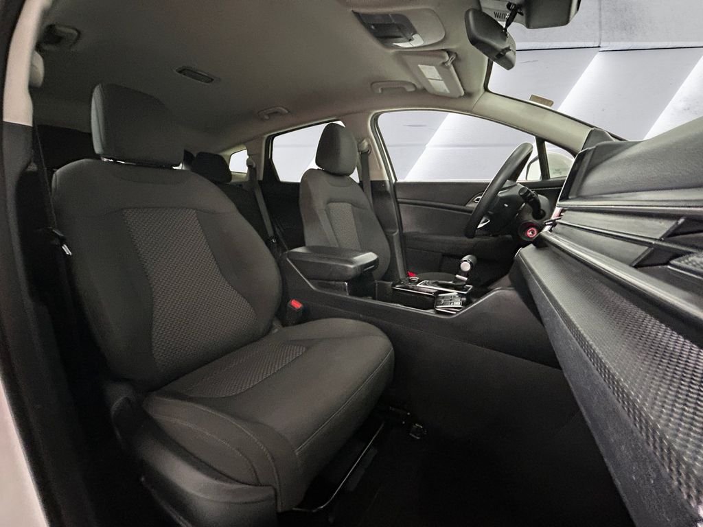 Used 2024 White Kia LX image 14