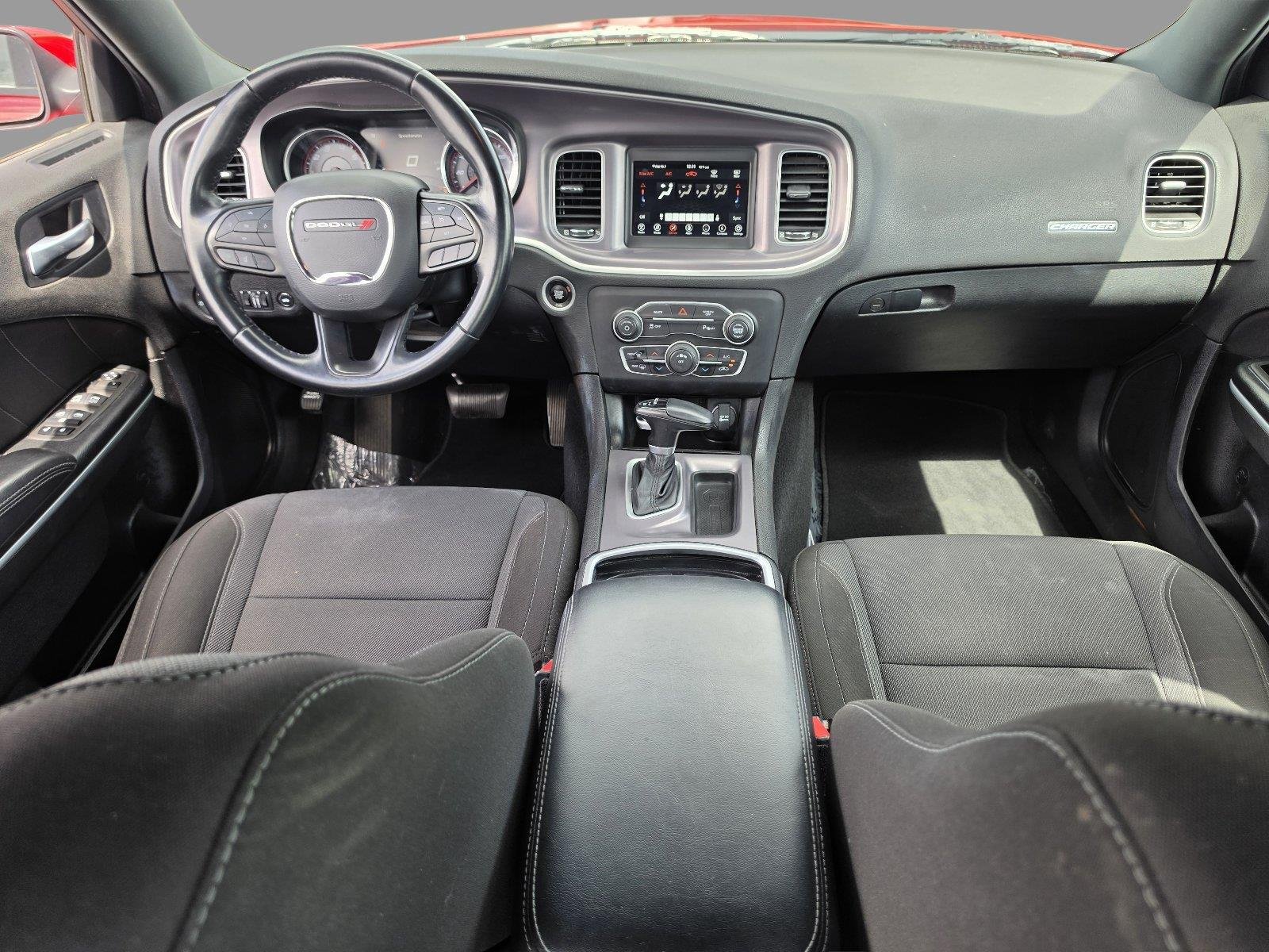 Used 2022 Torred Clearcoat Dodge SXT image 10