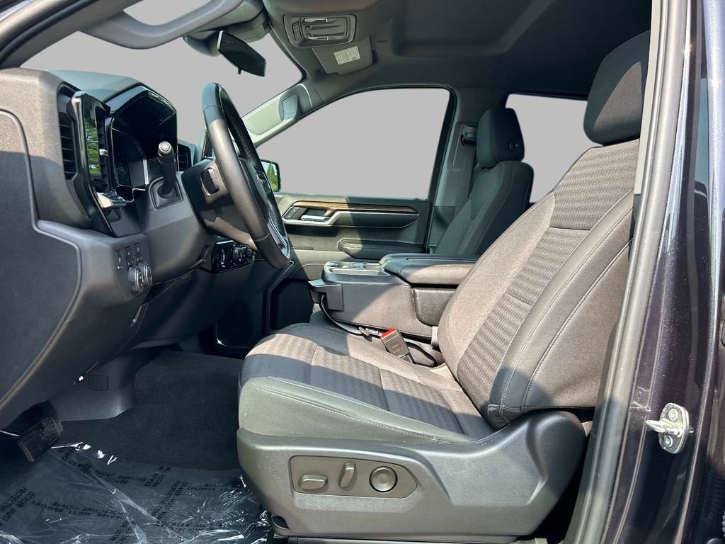 Used 2023 Gray Chevrolet LT image 14