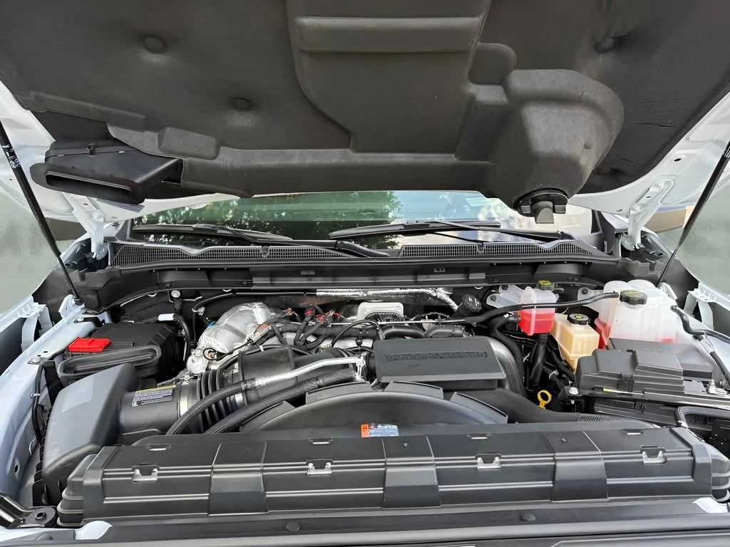 New 2026 Glacier White Tricoat GMC Denali Ultimate image 38