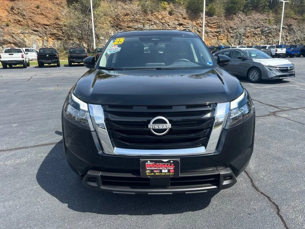 Used 2025 Black Nissan SV image 2