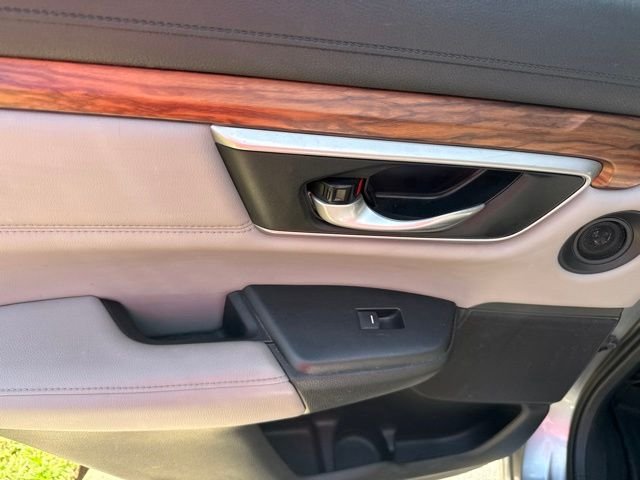 Used 2020  Honda Touring image 16
