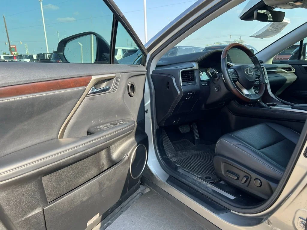 2022 Lexus RX 350 - Photo 22