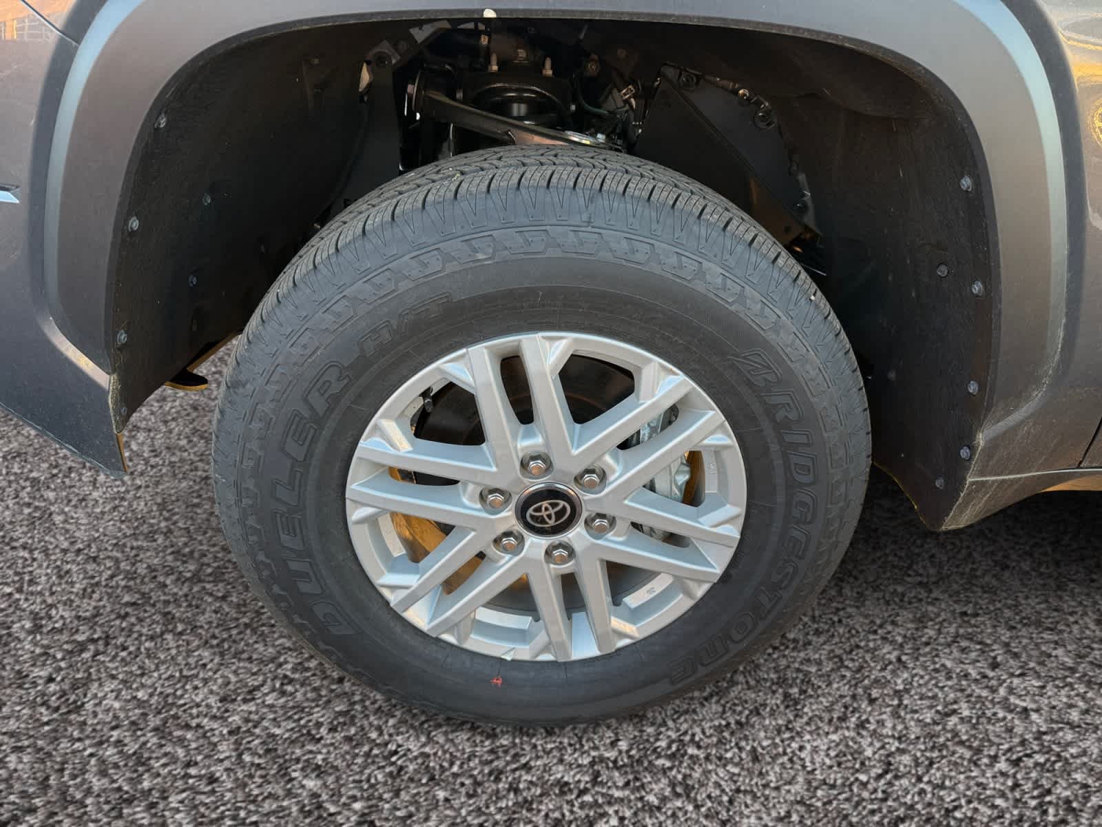 2026 Toyota Tundra SR5 - Photo 9