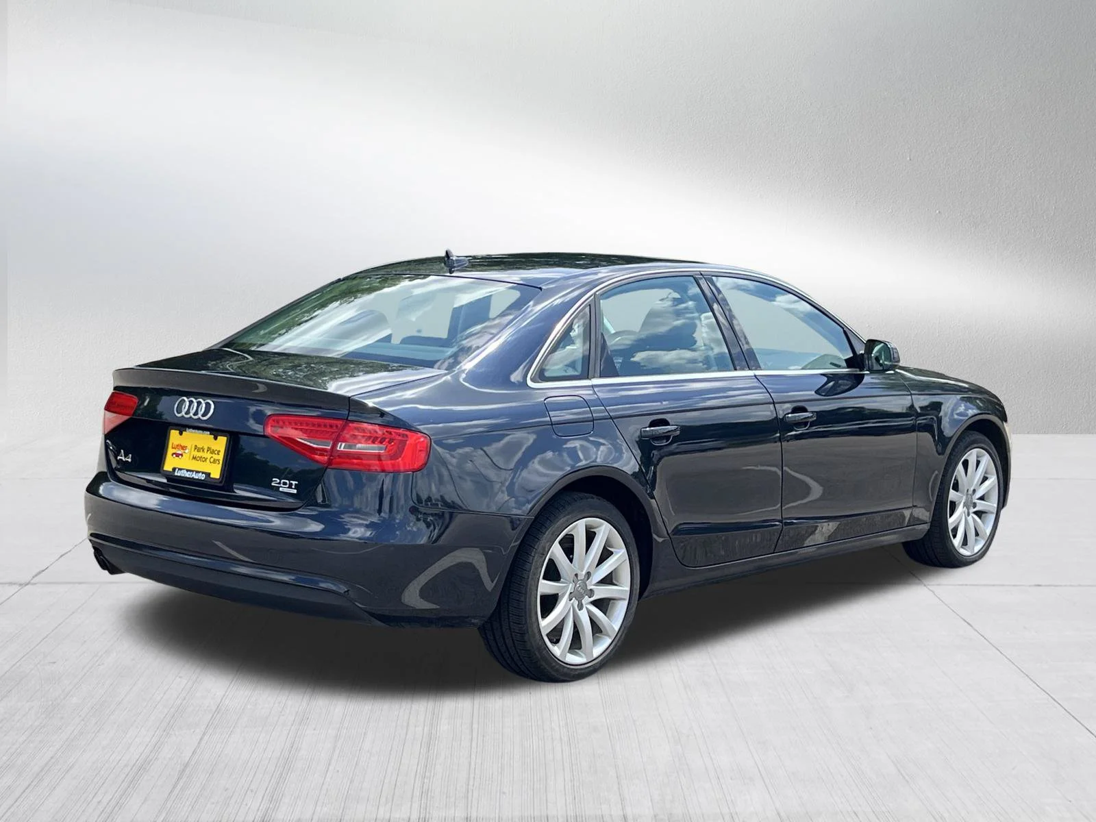Used 2013 Moonlight Blue Pearl Audi Premium Plus image 7