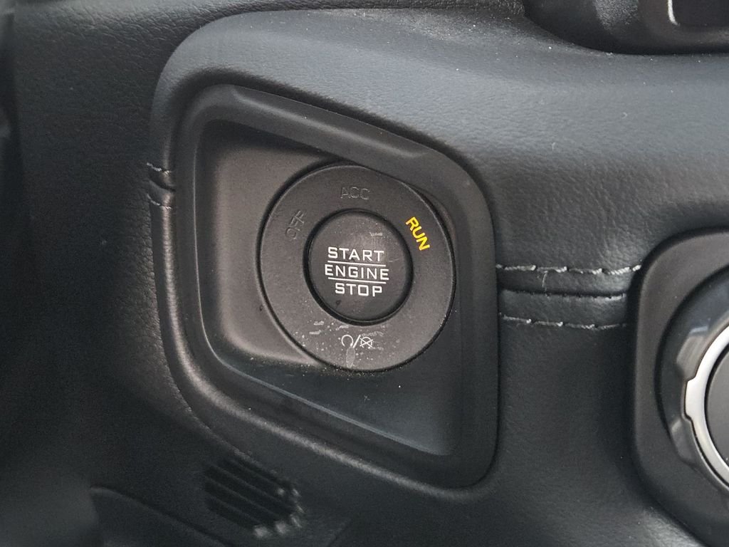 Used 2026  Jeep Moab 392 image 31