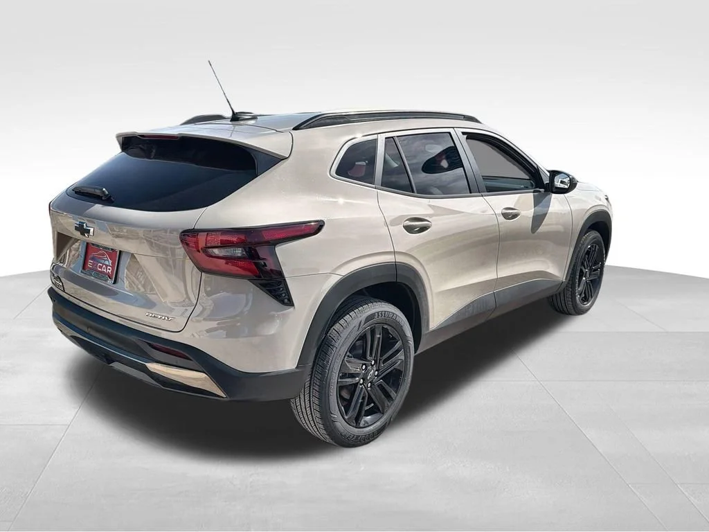 2026 Chevrolet Trax Activ - Photo 7