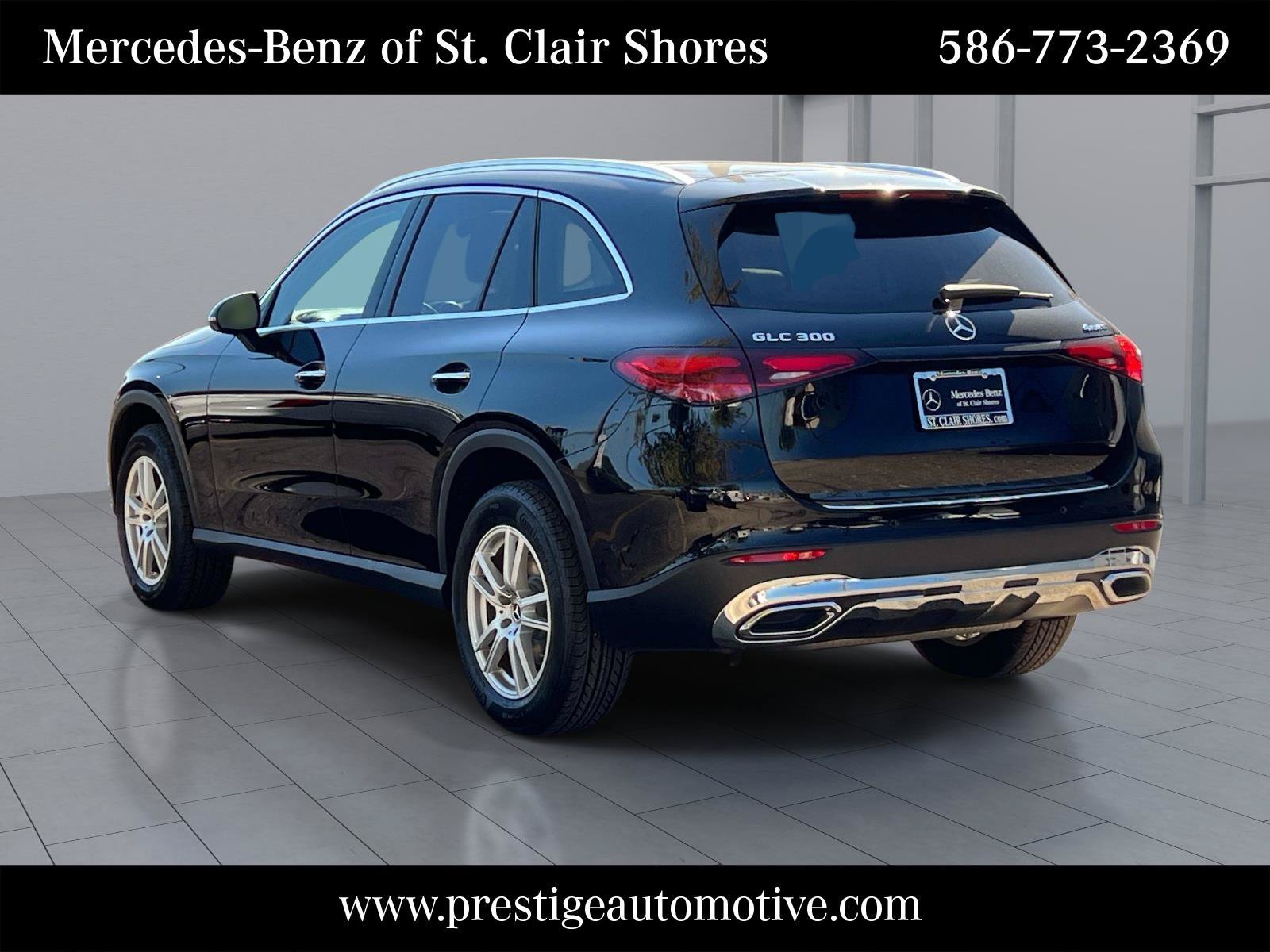 Certified Used 2023 Black Mercedes-Benz GLC 300 image 3