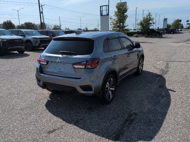 Used 2024 Gray Mitsubishi 2.0 ES image 17