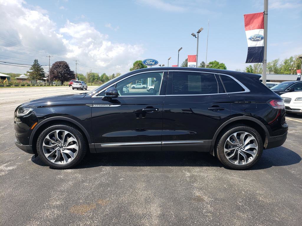 Used 2021 Black Lincoln Reserve image 7