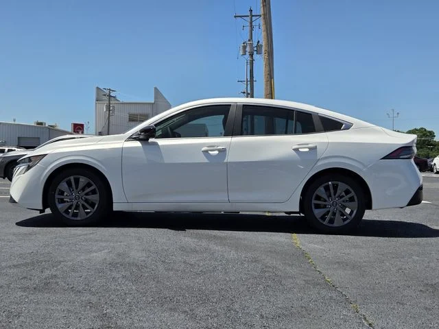 New 2026 Aspen White TriCoat Nissan SL image 2