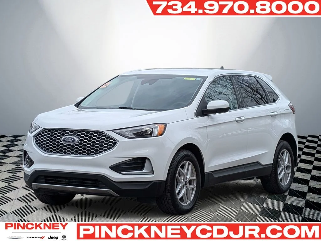 Used 2024 White Ford SEL image 1