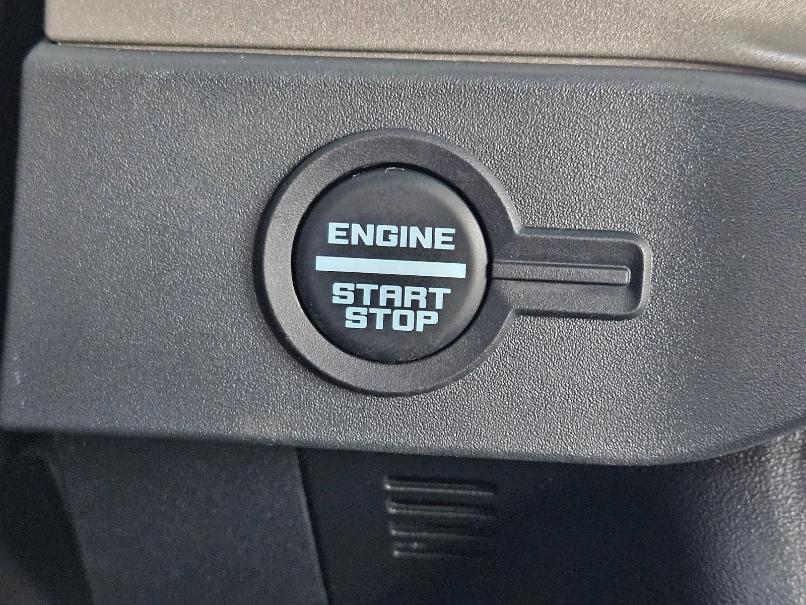 New 2026 Avalanche Ford Outer Banks® image 17