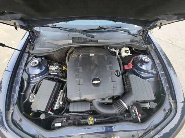 Used 2015 Blue Chevrolet 2LS image 27