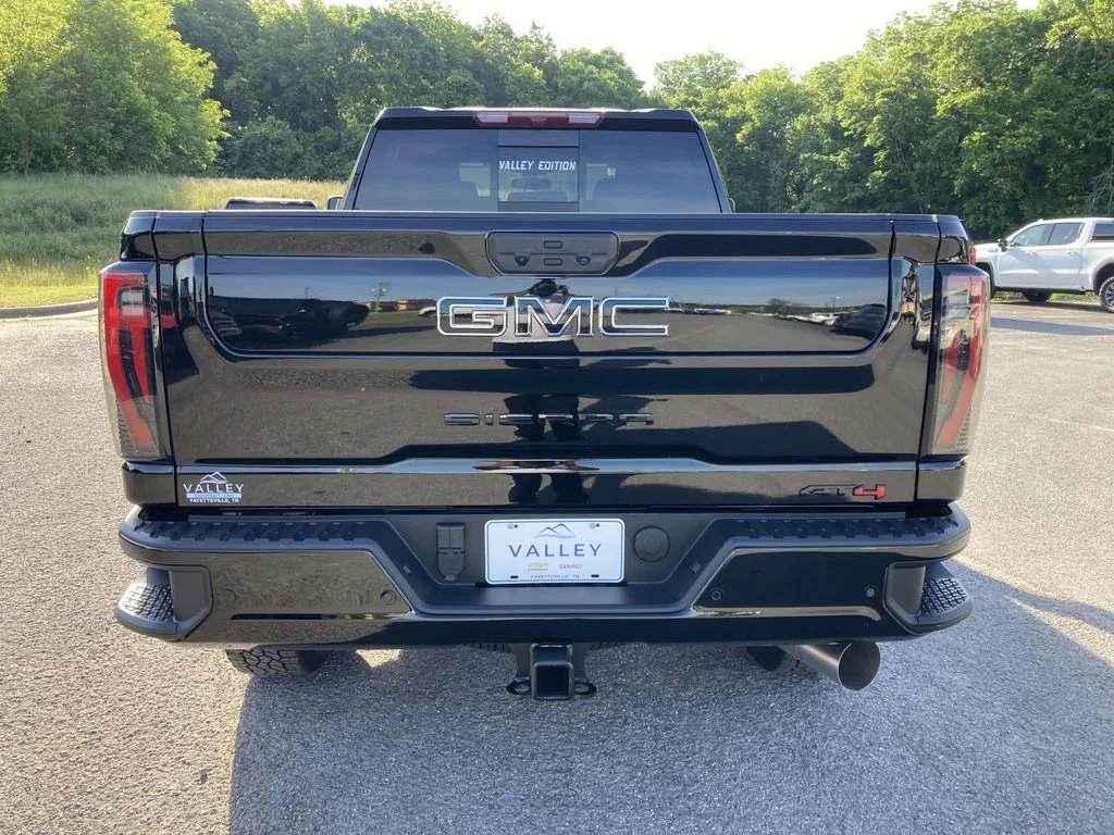New 2026 Onyx Black GMC AT4 image 5