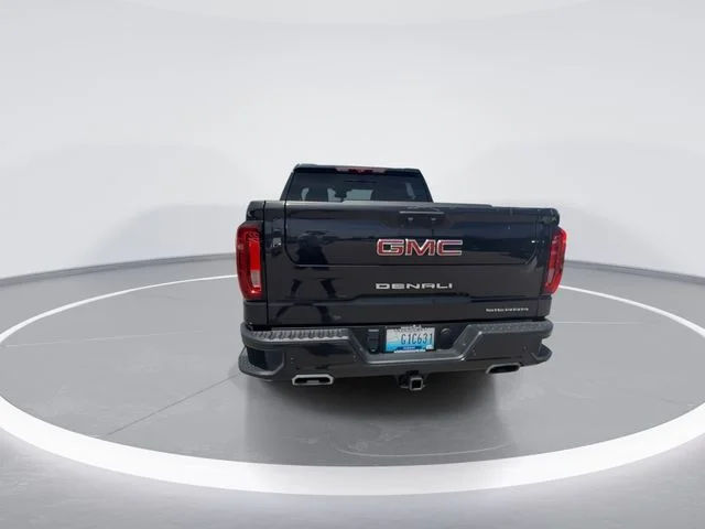 Used 2023 Silver GMC Denali image 7