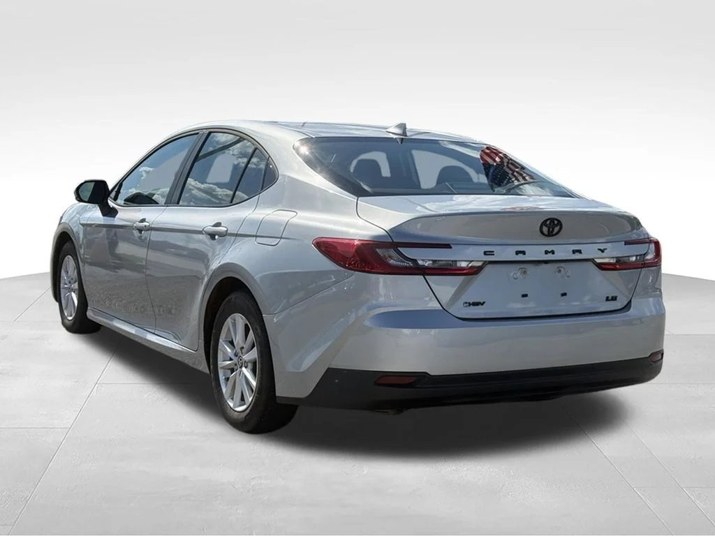 Used 2025 Silver Toyota LE image 3