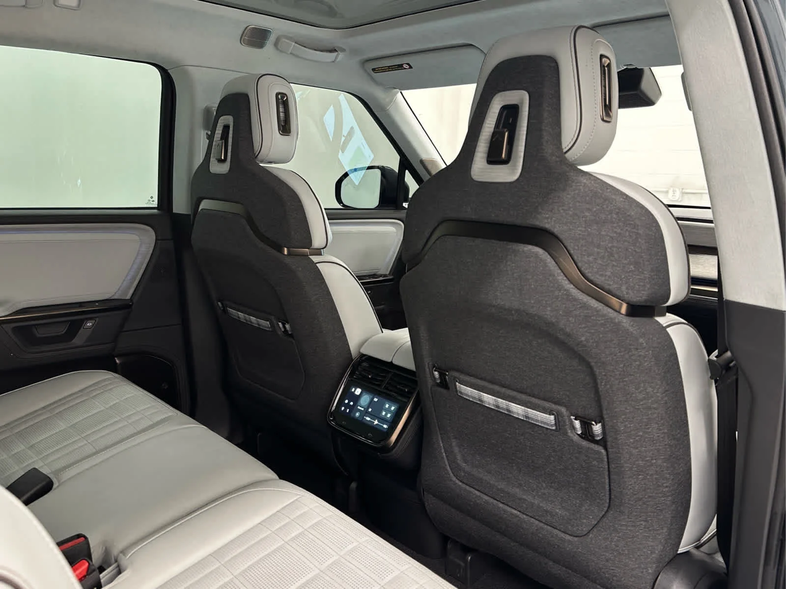 Used 2025 Storm Blue Rivian Ascend image 21