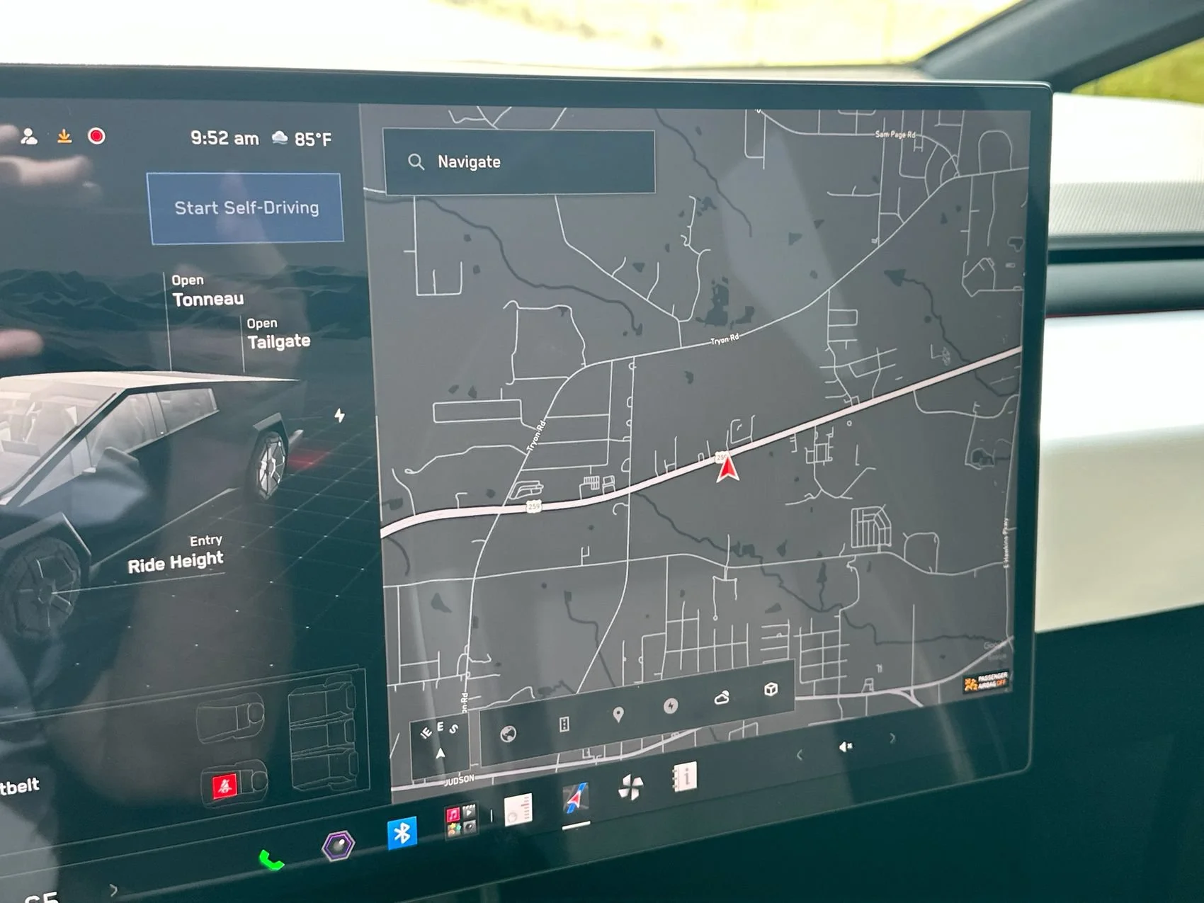 Used 2024 Black Tesla  image 18