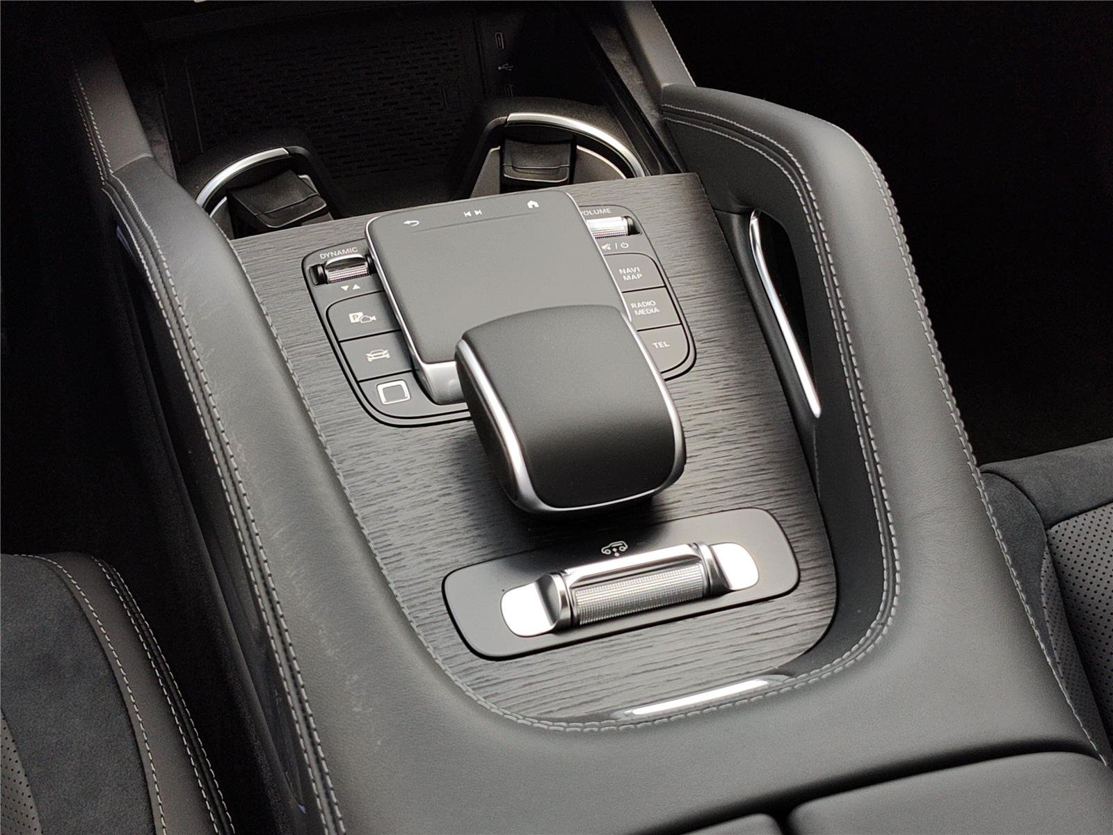 New 2026 Obsidian Black Metallic Mercedes-Benz AMG® GLE 63 S 4MATIC+ SUV image 9