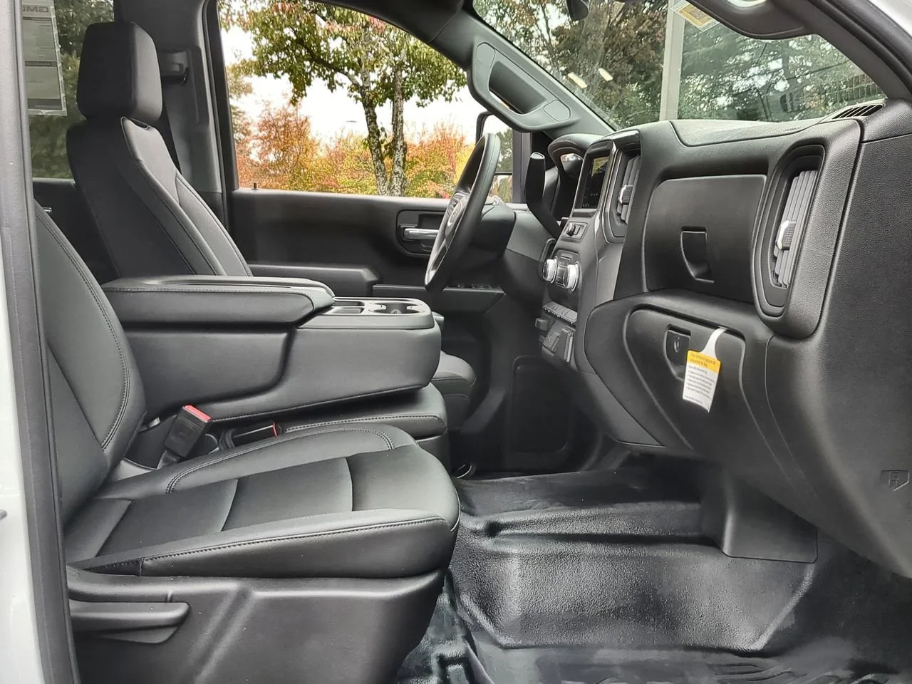 2025 GMC Sierra 3500 Chassis Cab Pro - Photo 26