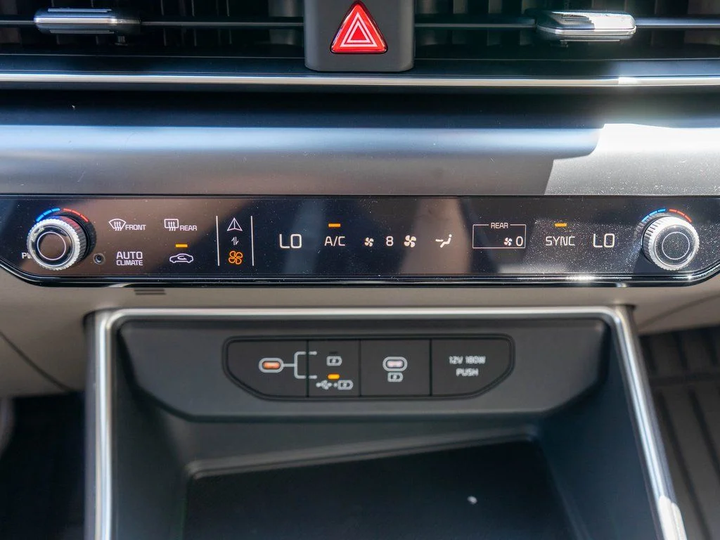 2026 Kia Carnival LXS - Photo 24