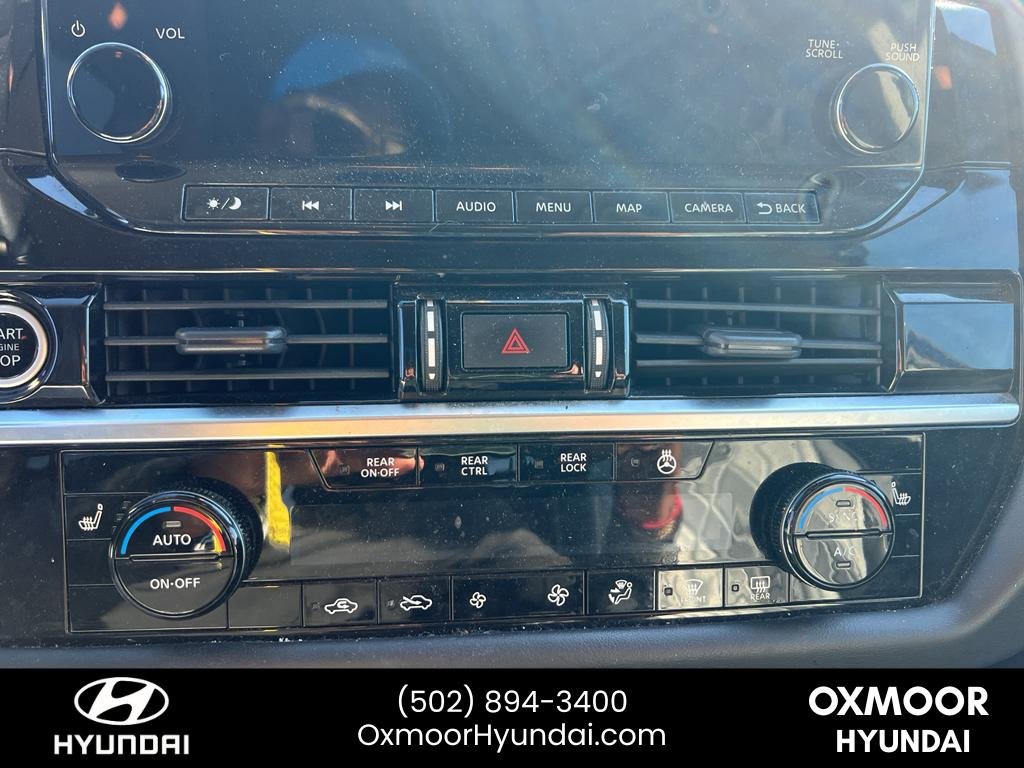 Used 2023 Deep Ocean Blue Pearl Nissan SL image 6