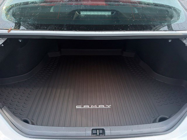 New 2026 Wind Chill Pearl with Midnight Black Metallic roof <sup>1</sup> Toyota  XSE AWD image 24