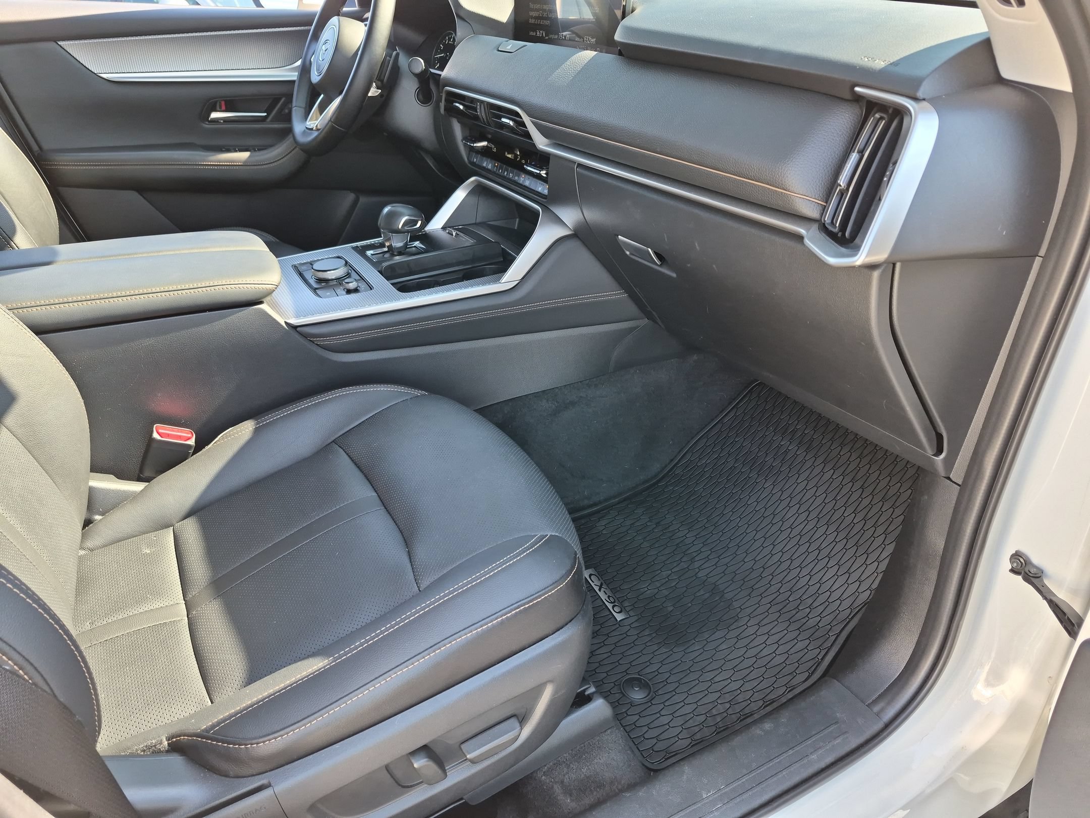 Used 2025 Rhodium White Premium Mazda Preferred Package image 36