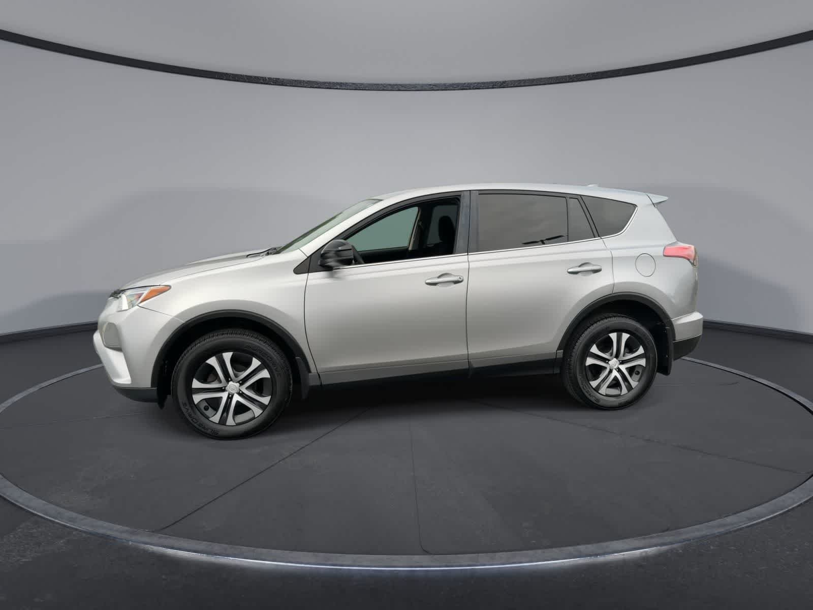 Used 2018 Silver Sky Metallic Toyota LE image 5