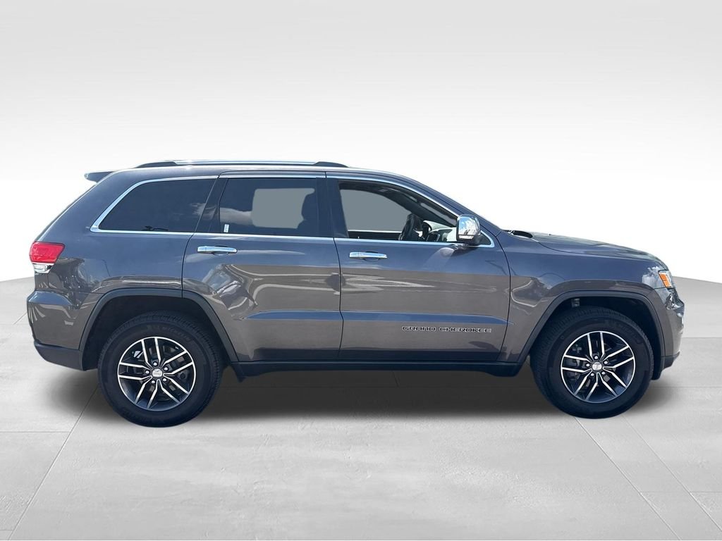 Used 2018 Gray Jeep Limited image 6
