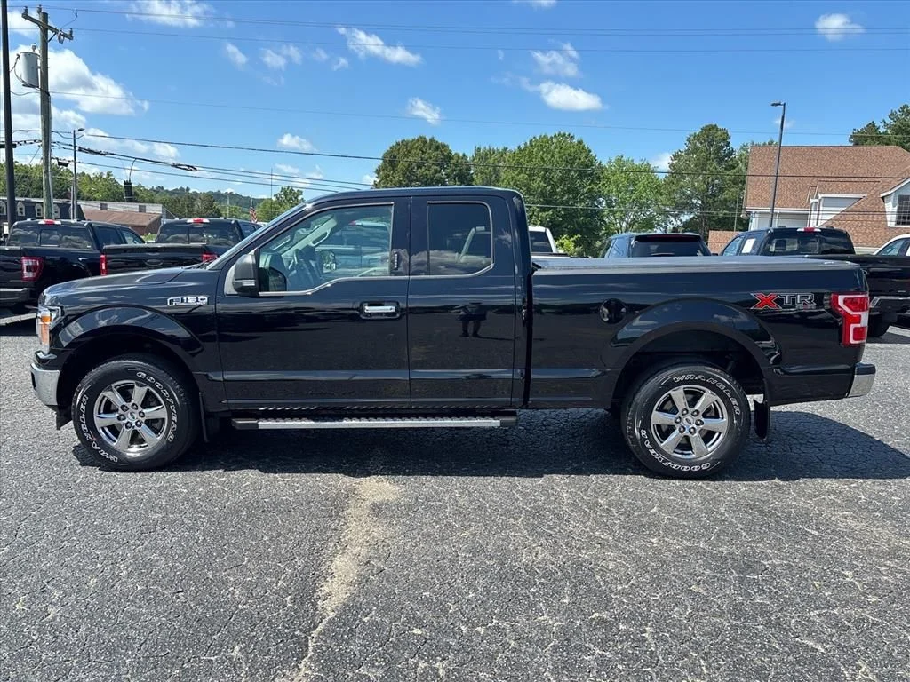 Used 2018 Black Ford XLT image 4