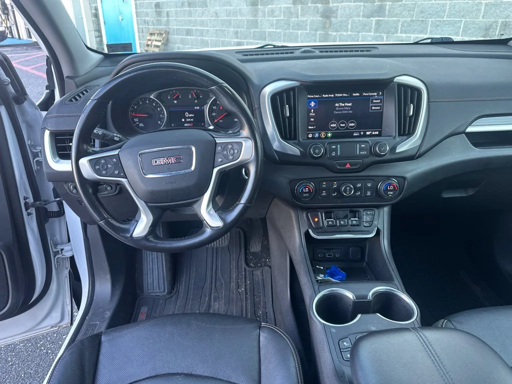 Used 2020 White GMC SLT image 16