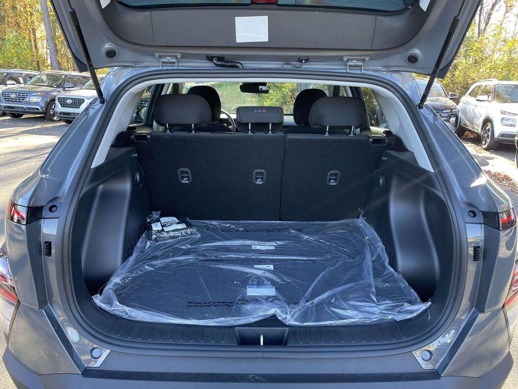 New 2026 Gray Hyundai SE FWD image 7