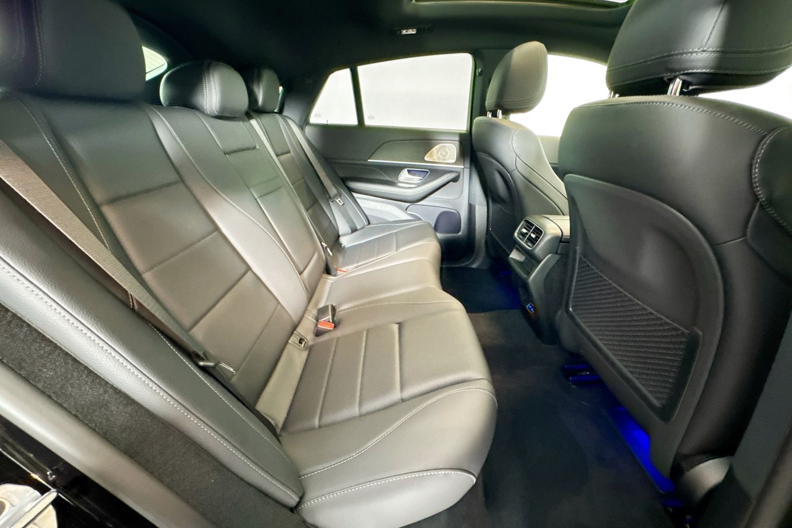 New 2026 Obsidian Black Metallic Mercedes-Benz GLE 450 image 25
