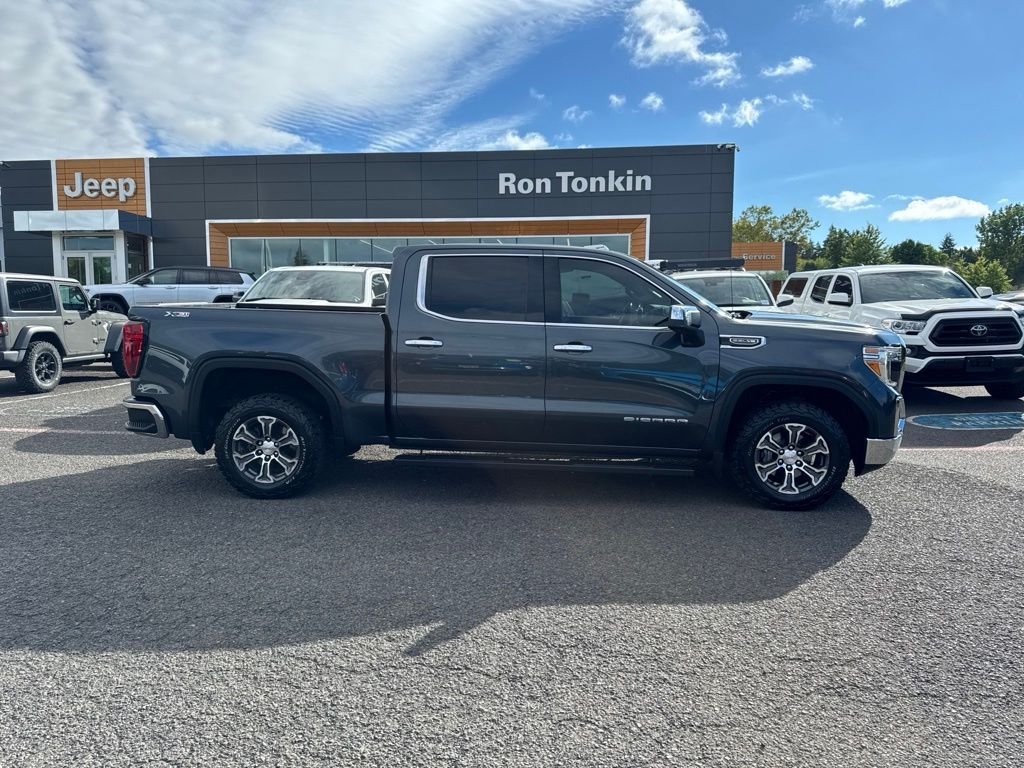 Used 2021 Dark Sky Metallic GMC SLT image 10