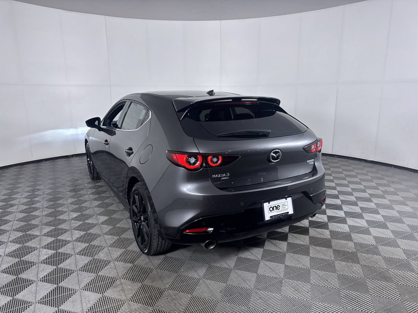Used 2025 Machine Gray Metallic Mazda 2.5 Turbo Premium Plus image 24