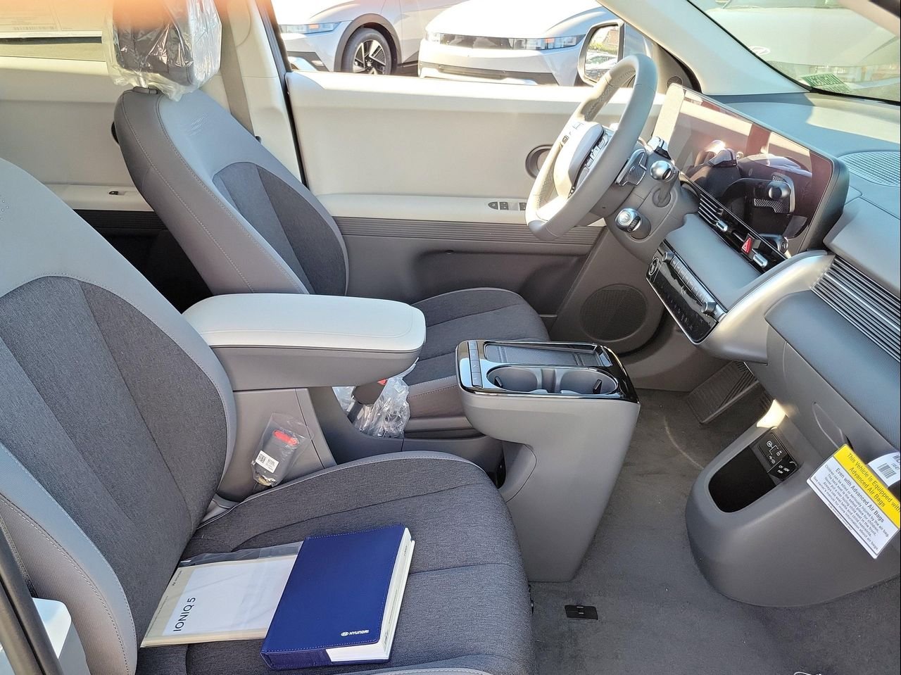 New 2026 Cyber Gray Hyundai SE image 17