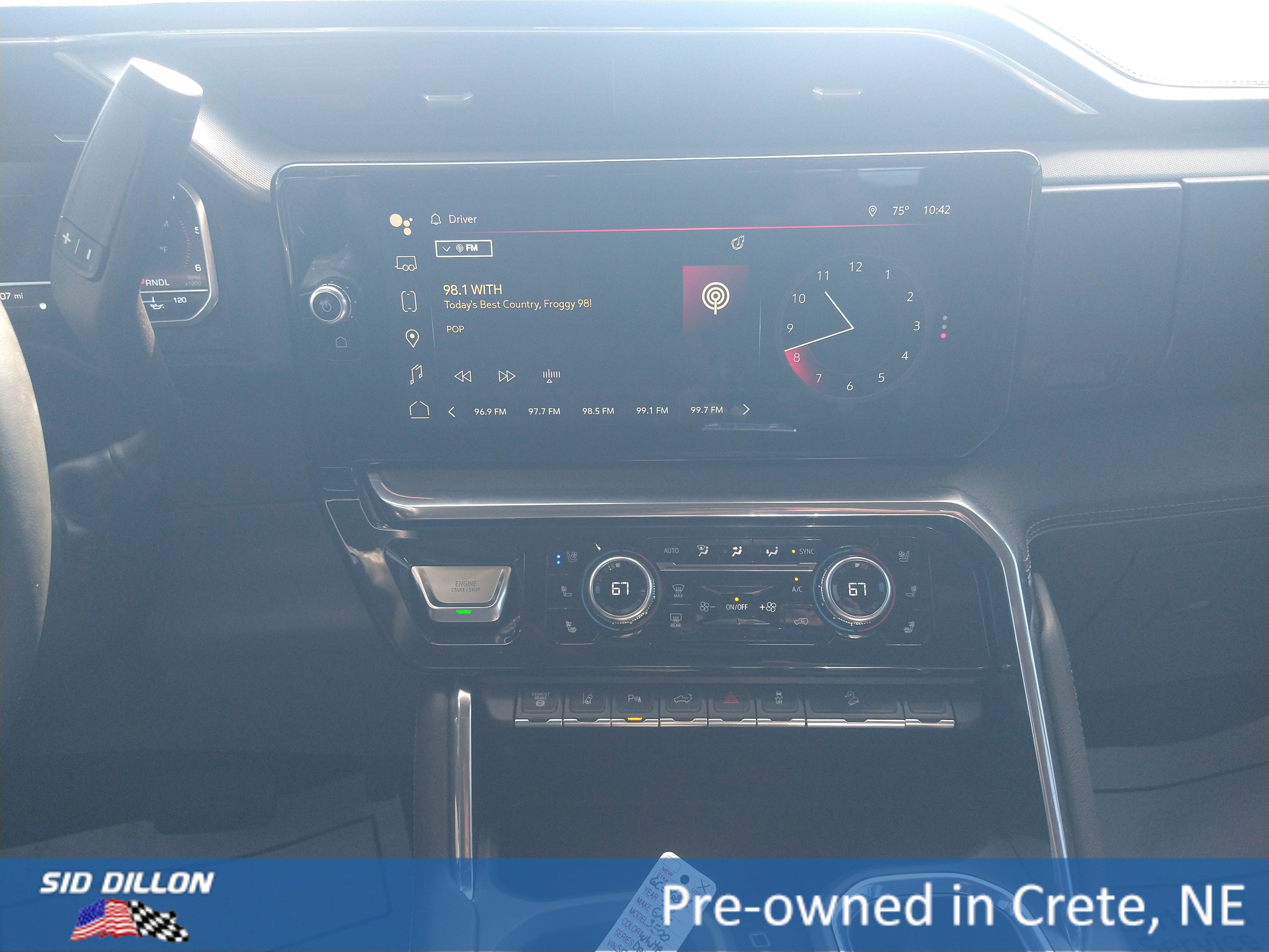 Used 2025 White Frost Tricoat GMC Denali image 7
