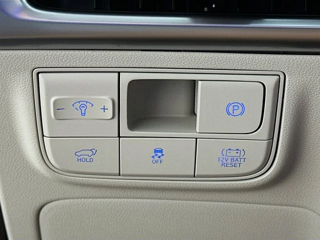 New 2026 Hyundai TUCSON HYBRID SEL