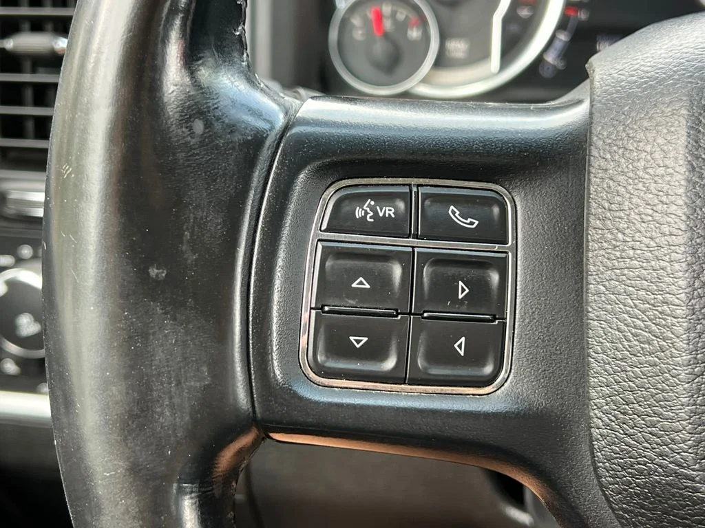 Used 2018 Silver Ram Big Horn image 20