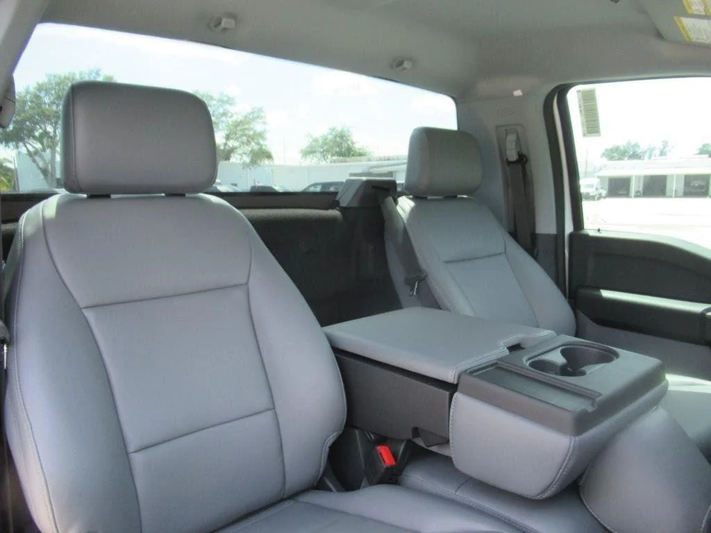 New 2024 Oxford White Ford F-250® XL image 11