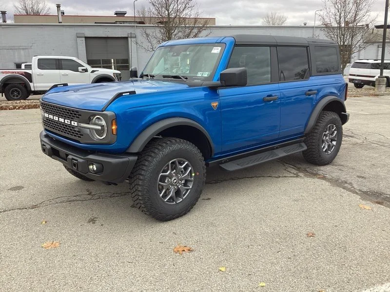 New 2025 Velocity Blue Metallic Ford Badlands® image 3