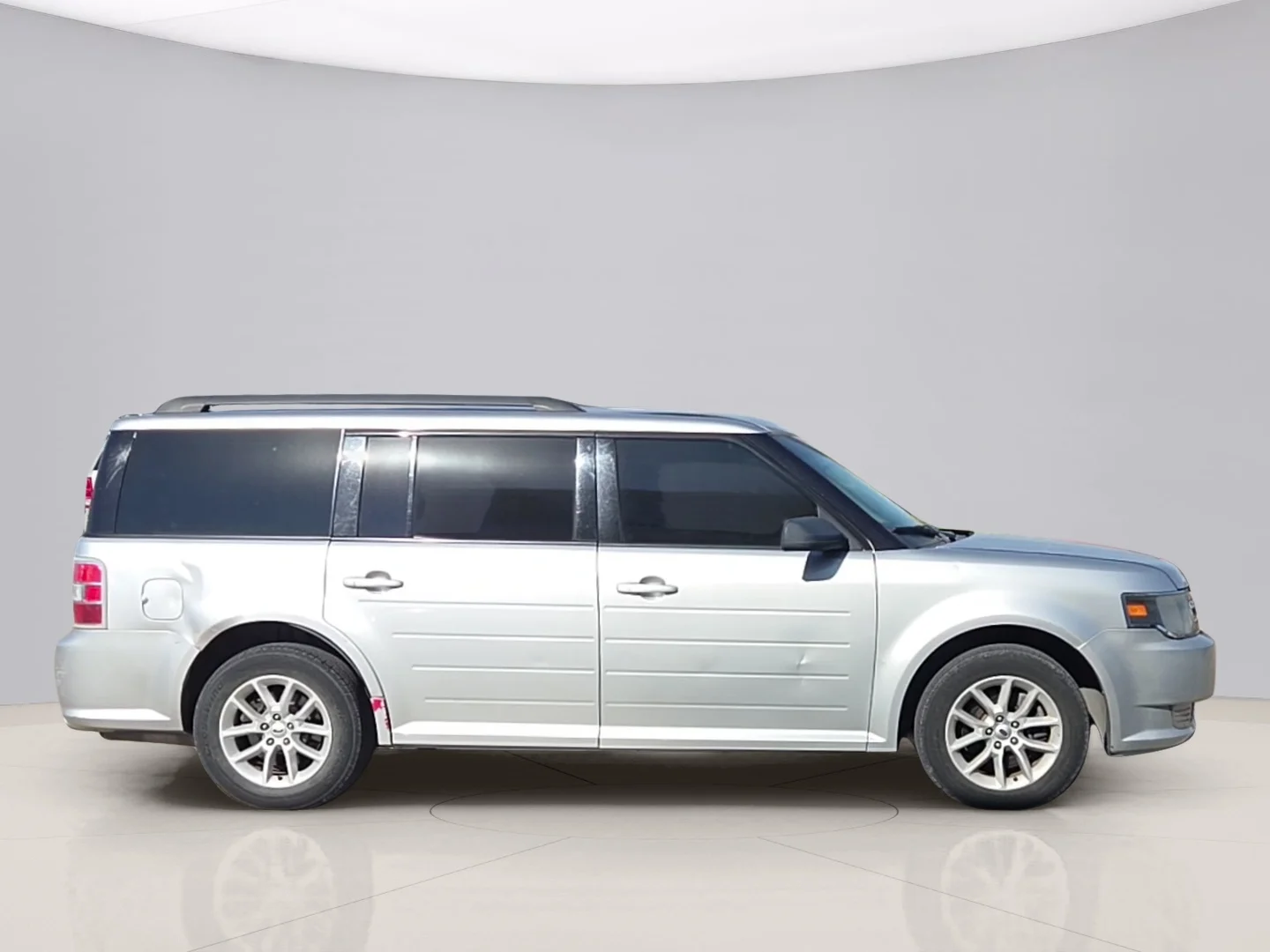 Used 2014 Silver Ford  image 6