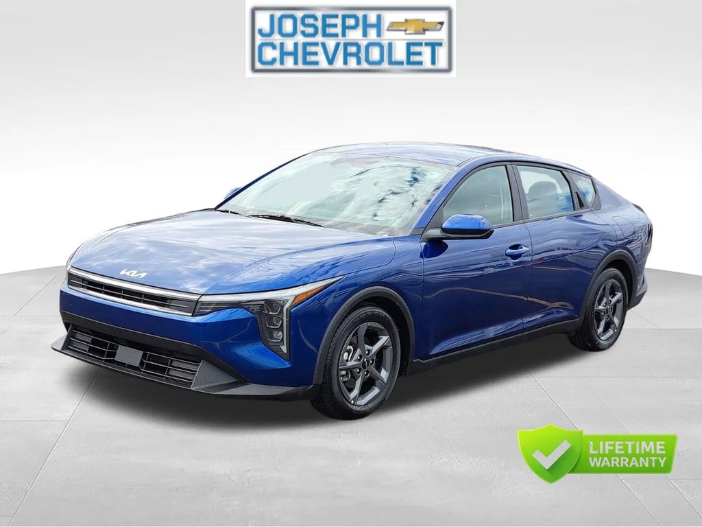 Used 2025 Blue Kia LXS image 2