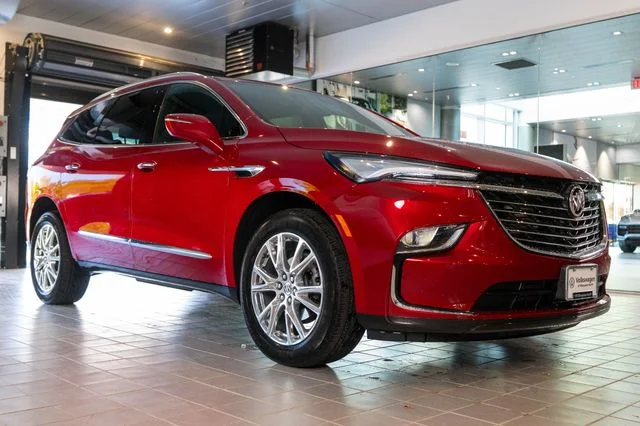 2023 Buick Enclave Essence AWD's photo