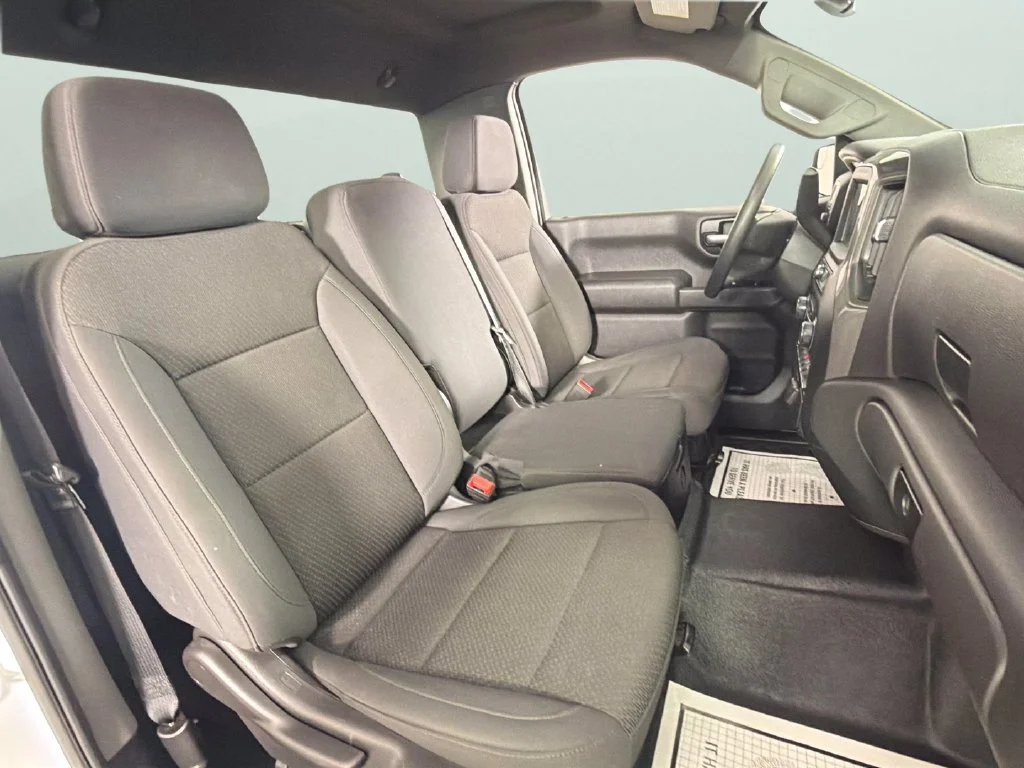 Used 2025 Summit White Chevrolet WT image 30