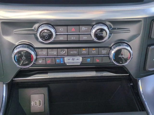 Used 2025 Red Ford Lariat image 25